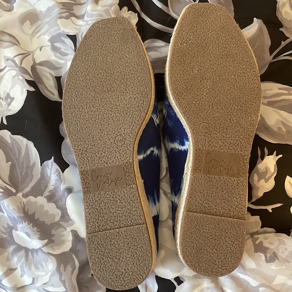 Crown Vintage blue and white tye dye espadrille slides. Size 8.5 never worn. - Picture 3 of 4